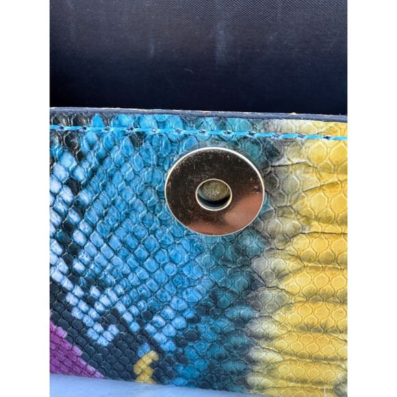 No Brand Box Purse NWOT Multicolor Vegan Snake Print with Gold color Chain - Picture 3 of 8